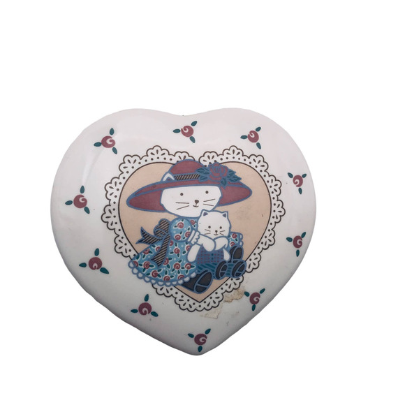 Heart Trinket Box Girl Cat wTeddy Graphic 4” Porcelain made in Japan Vintage - Picture 2 of 6